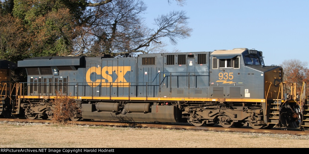 CSX 935